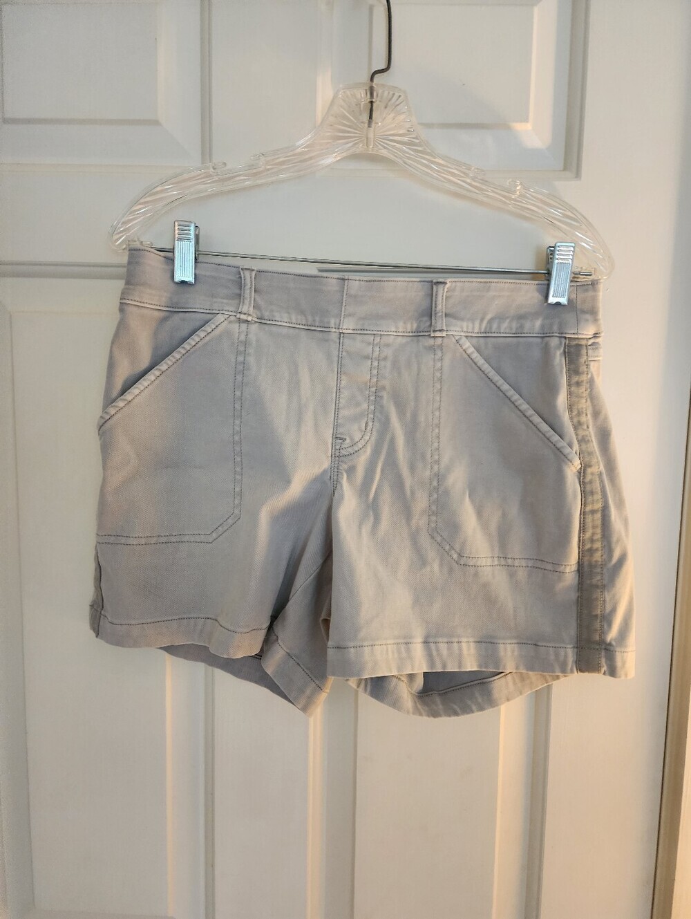 Spanx Twill Pull On Shorts Gray Size M classic Stretch Tummy Support
